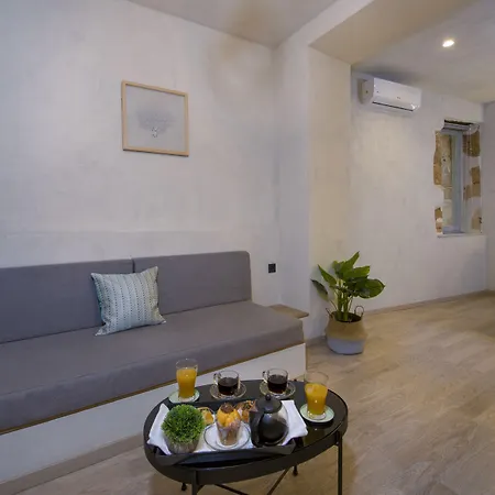 Cretan Berry Sarpaki