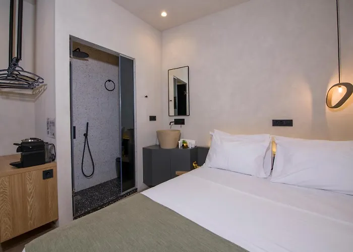 Cretan Berry Sarpaki