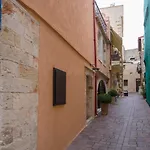 Cretan Berry Sarpaki Gasthof Chania (Crete)