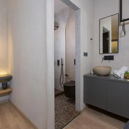 Cretan Berry Sarpaki