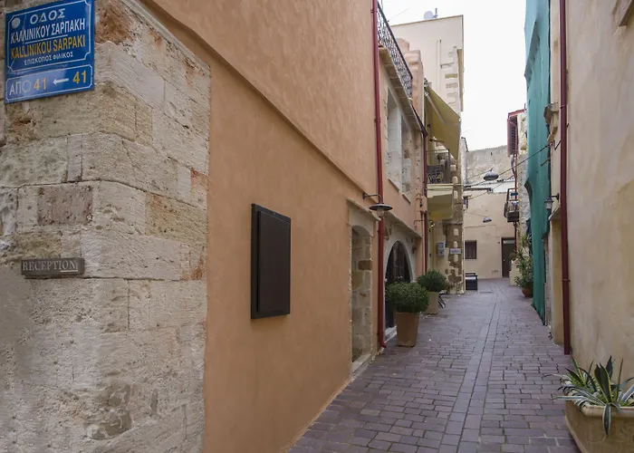 Cretan Berry Sarpaki